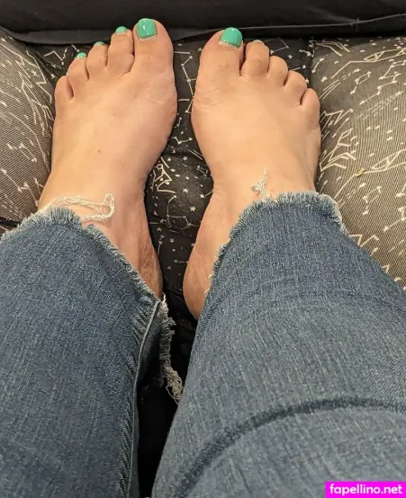 Lilymariefeet OnlyFans Thumbnail #Bbk2grVvMc