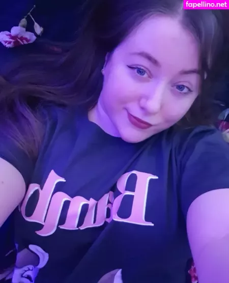 Lilymariemfc OnlyFans Thumbnail #xIvUYxifMz