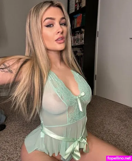 Lilymoonvip OnlyFans Thumbnail #gF9s1S7rs1