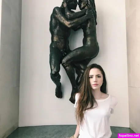 Lilymosheen Main Profile Photo