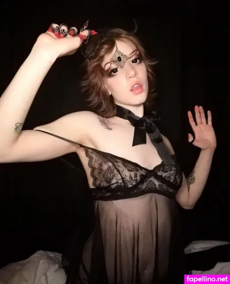 Lilynox OnlyFans Thumbnail #F002QJf99b