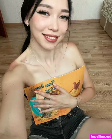 Lilypilly OnlyFans Thumbnail #RqqHqoWfnq