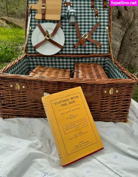 Lilys Art OnlyFans Thumbnail #ixehnlC11Z