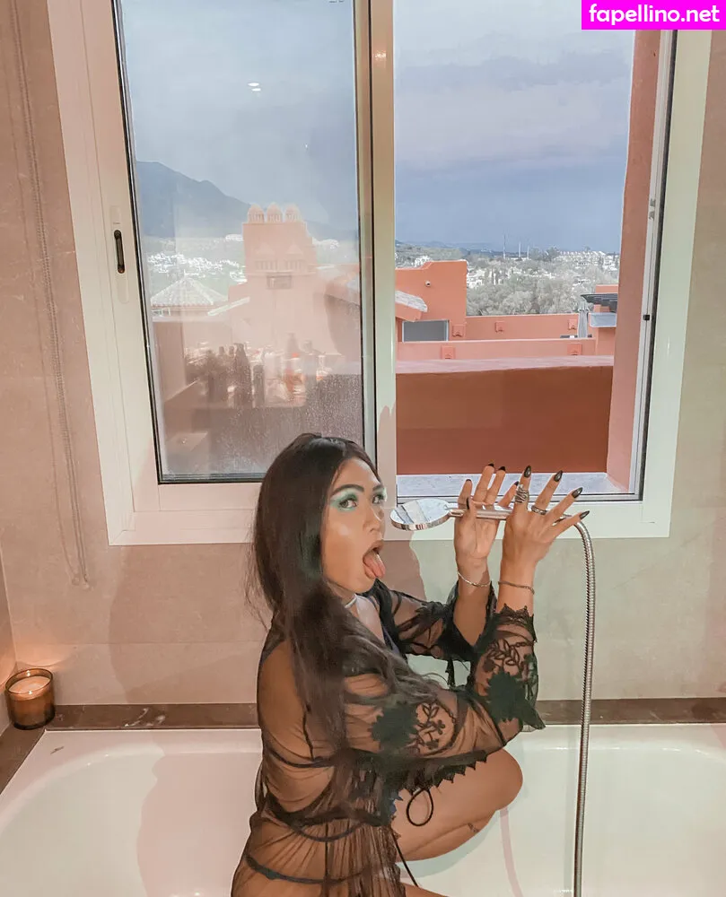 lilyuw88, ts_lilyuw88 Nude Leaked OnlyFans Photo #yoBOWhrlw0