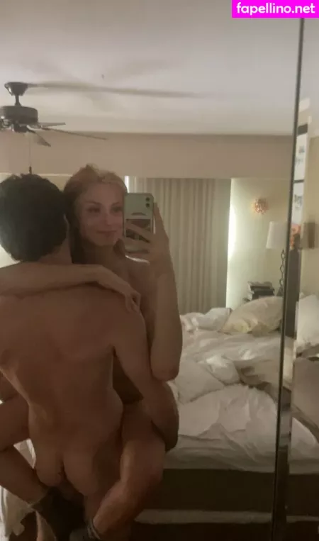 Lilywest56 OnlyFans Thumbnail #blCvw2makg