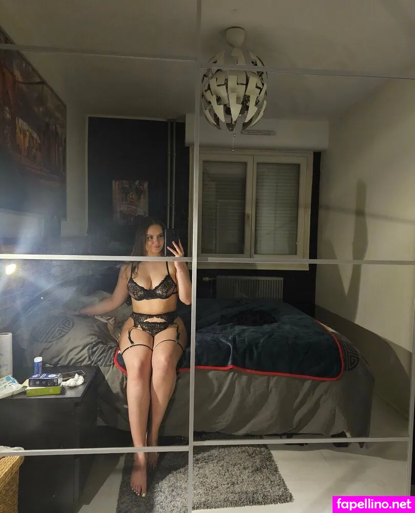 lilywhite_fr, lilywhiteauthor Nude Leaked OnlyFans Photo #8U2oBQjxX1