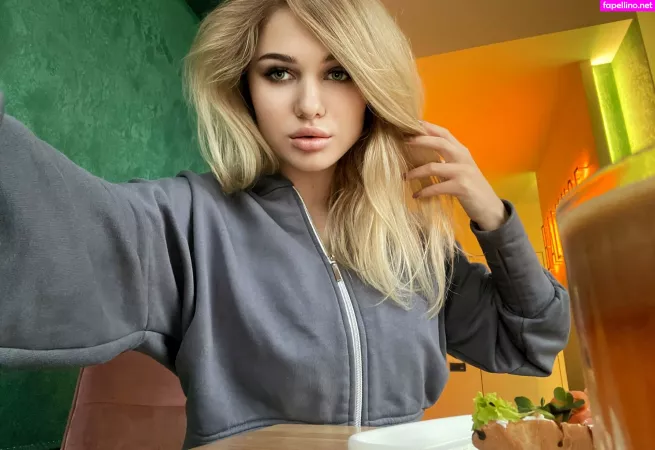 Lilyy Star OnlyFans Thumbnail #a26PnXh1R1