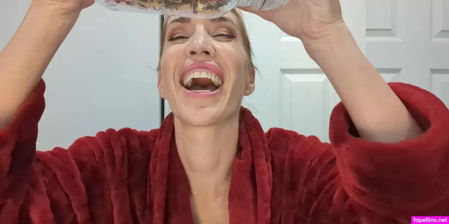 Lina Blackly OnlyFans Thumbnail #uY3CBbhfiy