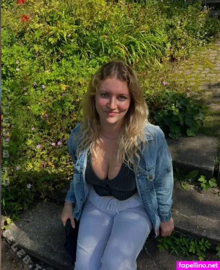 Lina De Groef OnlyFans Thumbnail #Pqh8jxTpOy