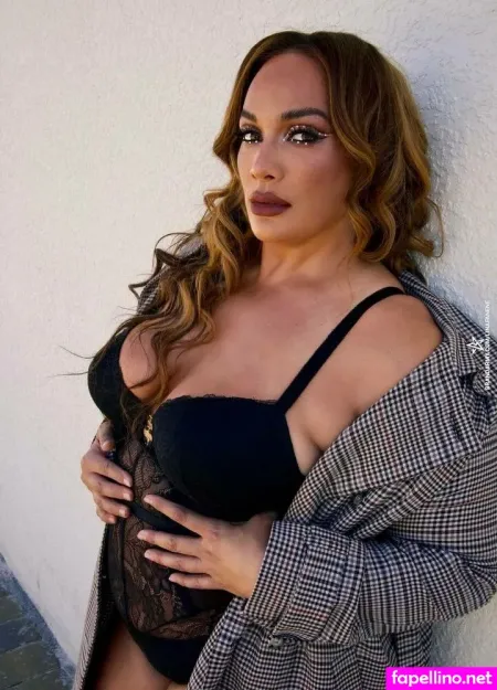 Lina Fanene OnlyFans Thumbnail #NzDrlGK5a3