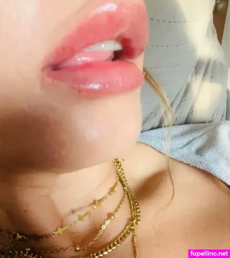 Lina H OnlyFans Thumbnail #cjB6YjWFAt