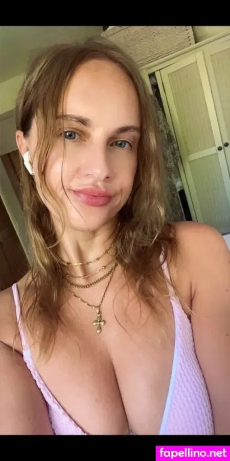 Lina H OnlyFans Thumbnail #v0fp3XkOBU