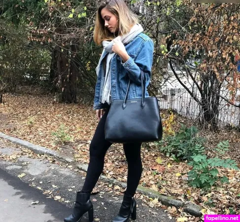 Lina Hennig OnlyFans Thumbnail #LntZ914kgS
