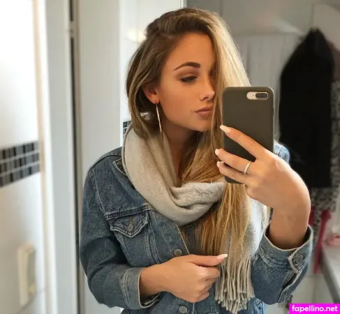 Lina Hennig OnlyFans Thumbnail #imyoiXsmeG