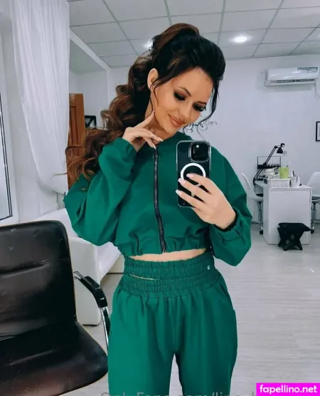 Lina Hotlover OnlyFans Thumbnail #8GnIXRNk5X