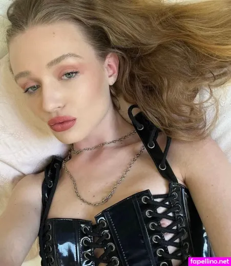 Lina Keller OnlyFans Thumbnail #1GkCeQcZn6