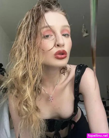 Lina Keller OnlyFans Thumbnail #q4ulyWua8S