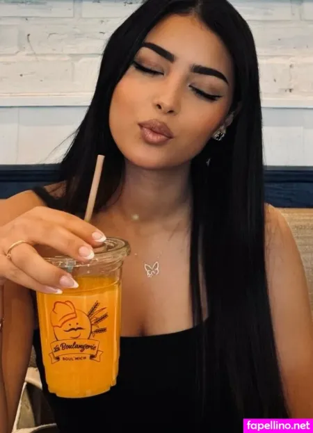 Lina Kira OnlyFans Thumbnail #YgjHJs6WVu