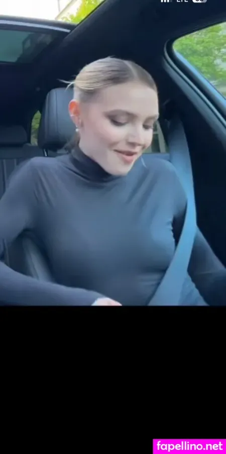 Lina Larissa Strahl OnlyFans Thumbnail #8o4lZEoNNw