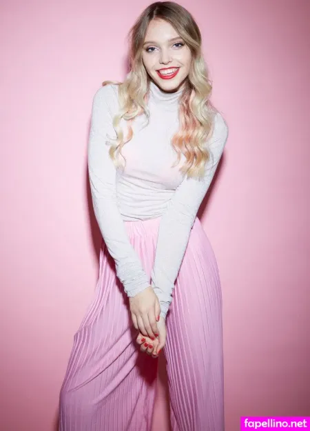 Lina Larissa Strahl OnlyFans Thumbnail #cbfKRUxt6q
