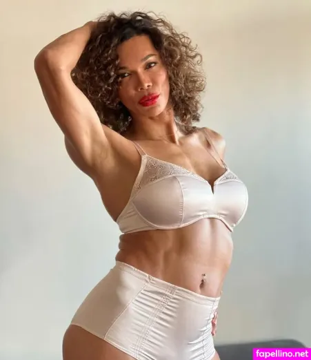 Lina Lemos OnlyFans Thumbnail #D9kKDDQcFF