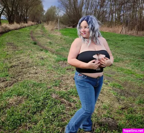 Lina Melina Sparks OnlyFans Thumbnail #NapWltJwqr