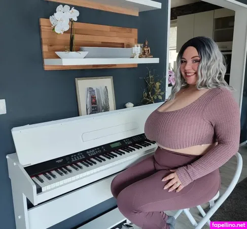 Lina Melina Sparks OnlyFans Thumbnail #qXpkmJ2lM7