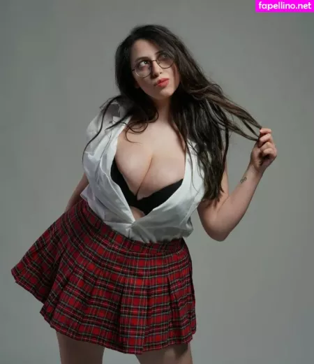 Lina P OnlyFans Thumbnail #c4Z2Y75pVa