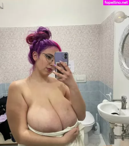 Lina P OnlyFans Thumbnail #d2EChLKYr0