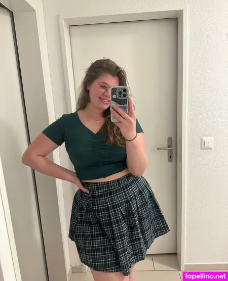 Lina Privat OnlyFans Thumbnail #8q6Db42SOF