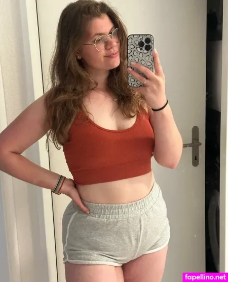 Lina Privat OnlyFans Thumbnail #CcyvnCVn04