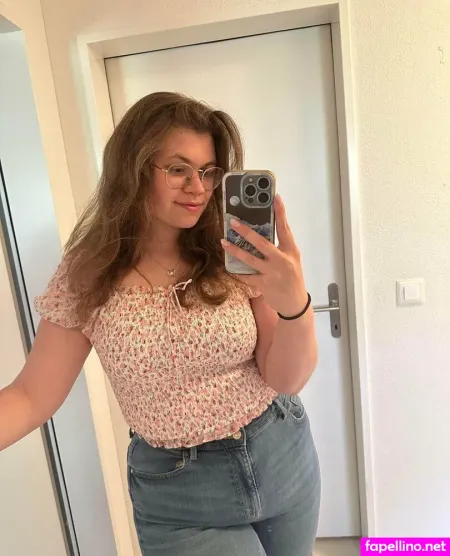 Lina Privat OnlyFans Thumbnail #VaeiaEiEh5