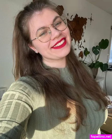 Lina Privat OnlyFans Thumbnail #wJx5Fks2kA