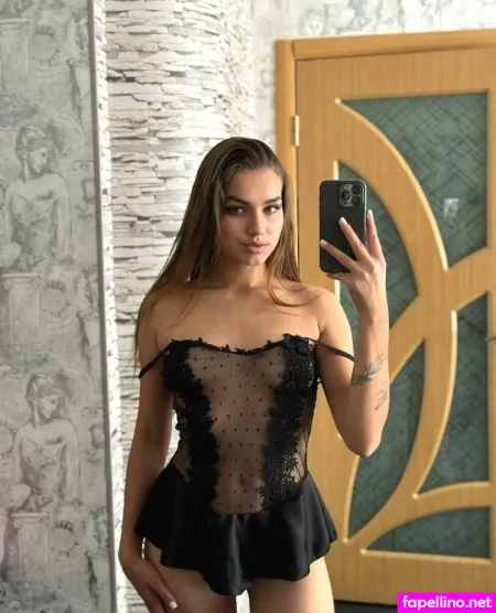 Lina Swan OnlyFans Thumbnail #7m9YJSg8rz