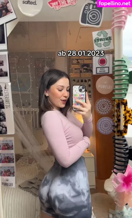 Lina Valeska OnlyFans Thumbnail #4aRu4TpWd1