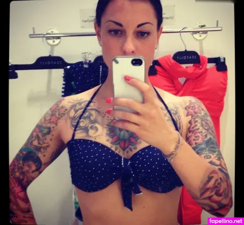 Lina Van De Mars OnlyFans Thumbnail #XYNWqmW9wy