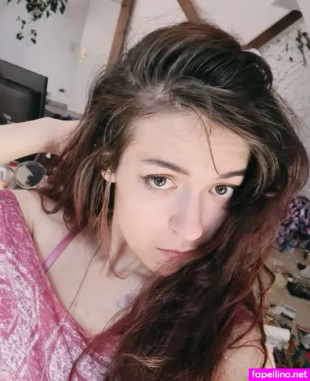 Lina Winter OnlyFans Thumbnail #YQkSjkxBwo