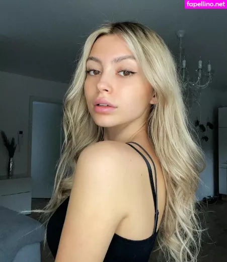 Linabmn OnlyFans Thumbnail #UGQWWQrhLv