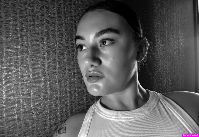 Linalunee Main Profile Photo