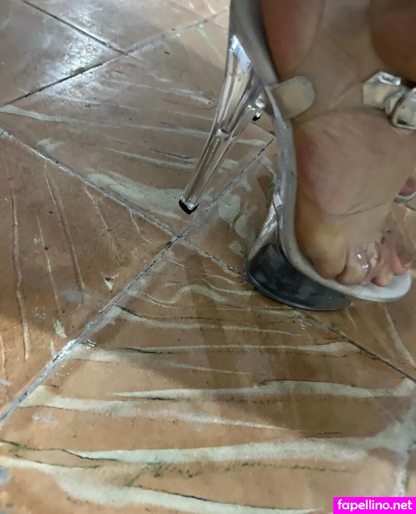 linasdungeon Nude Leaked OnlyFans Photo #t2B1QtyRin