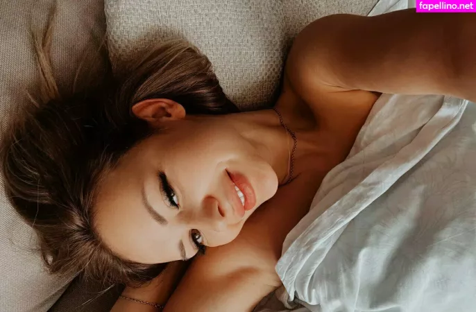 Linaxxxsweet OnlyFans Thumbnail #BqGwL5FlF9