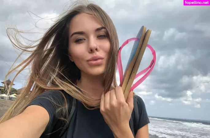 Linda 0nline OnlyFans Thumbnail #FhtYY7NgS2