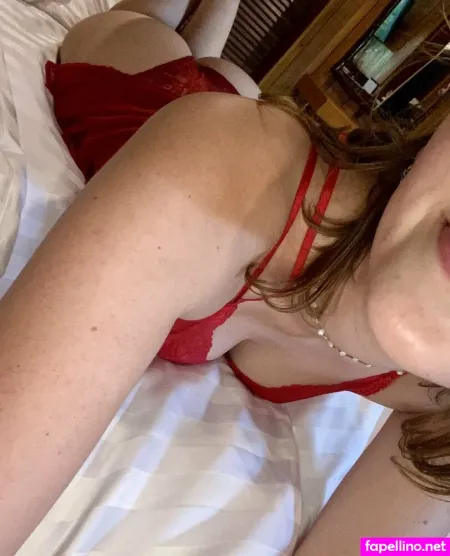 Linda 2002 OnlyFans Thumbnail #2VSFEfm21G