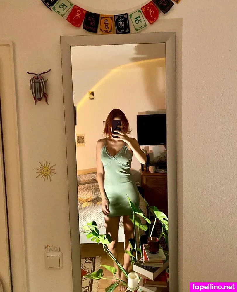 Linda, linda-2002, lindalou2002 Nude Leaked OnlyFans Photo #BulGRoYslR