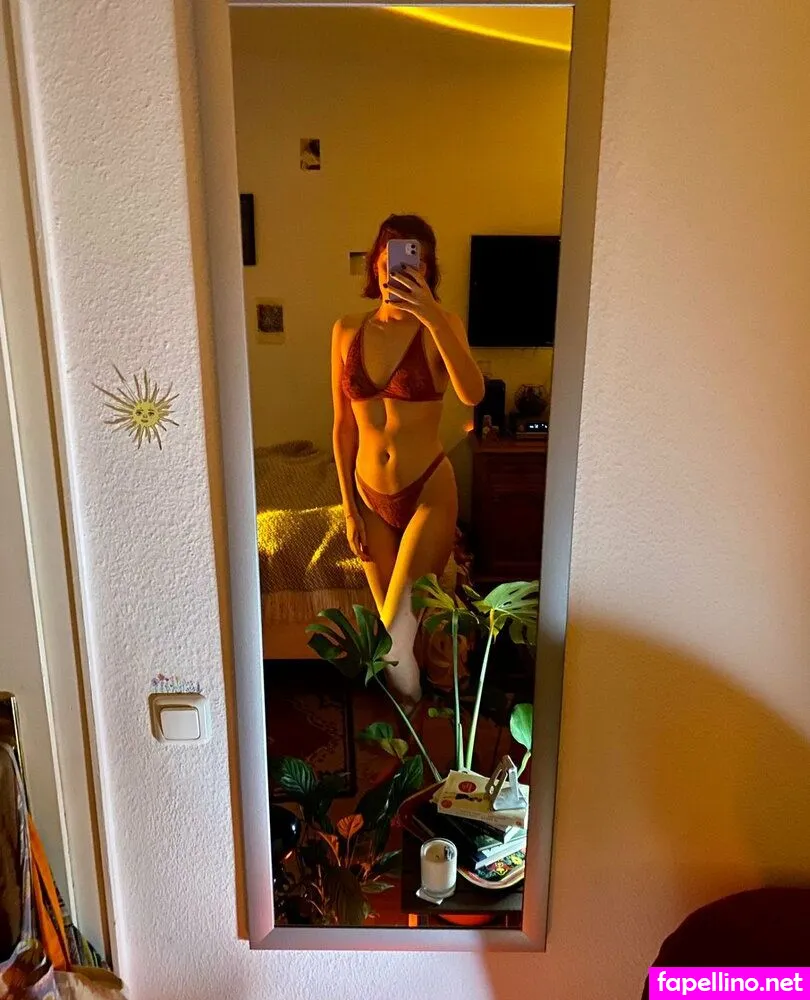 Linda, linda-2002, lindalou2002 Nude Leaked OnlyFans Photo #aM4mBAPgzC
