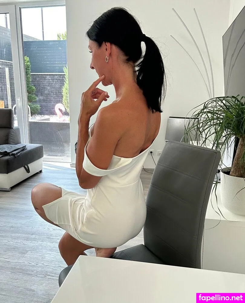 linda.caprice, linda_caprice_official Nude Leaked OnlyFans Photo #lJXAbmN1Cy