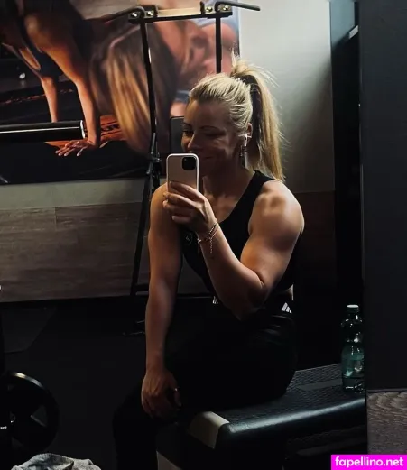 Linda Dallmann OnlyFans Thumbnail #8M2bmzU9fH