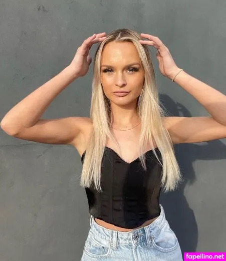 Linda Gleiber OnlyFans Thumbnail #zJrDNBC1Sd