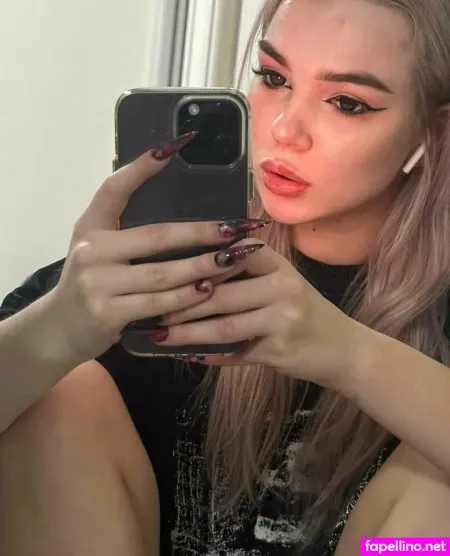 Linda Goth OnlyFans Thumbnail #SZBXqO0Sfl