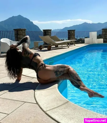 Linda Hurricane OnlyFans Thumbnail #ytdoAg2jJ1